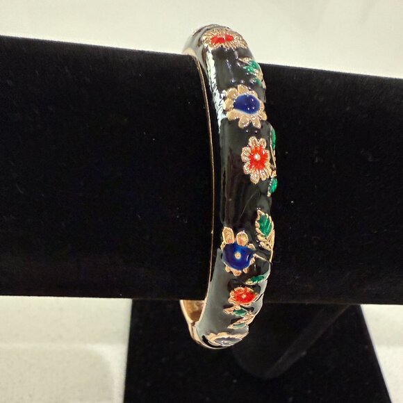 JUI LONG XING Vintage 1990s Bangle Bracelet - Picture 7 of 7